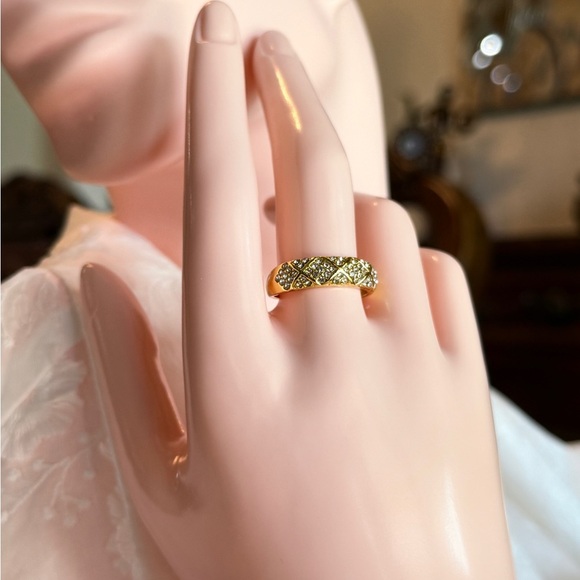 14K Gold Plated Elegant Ring with Zirconia - Picture 8 of 12